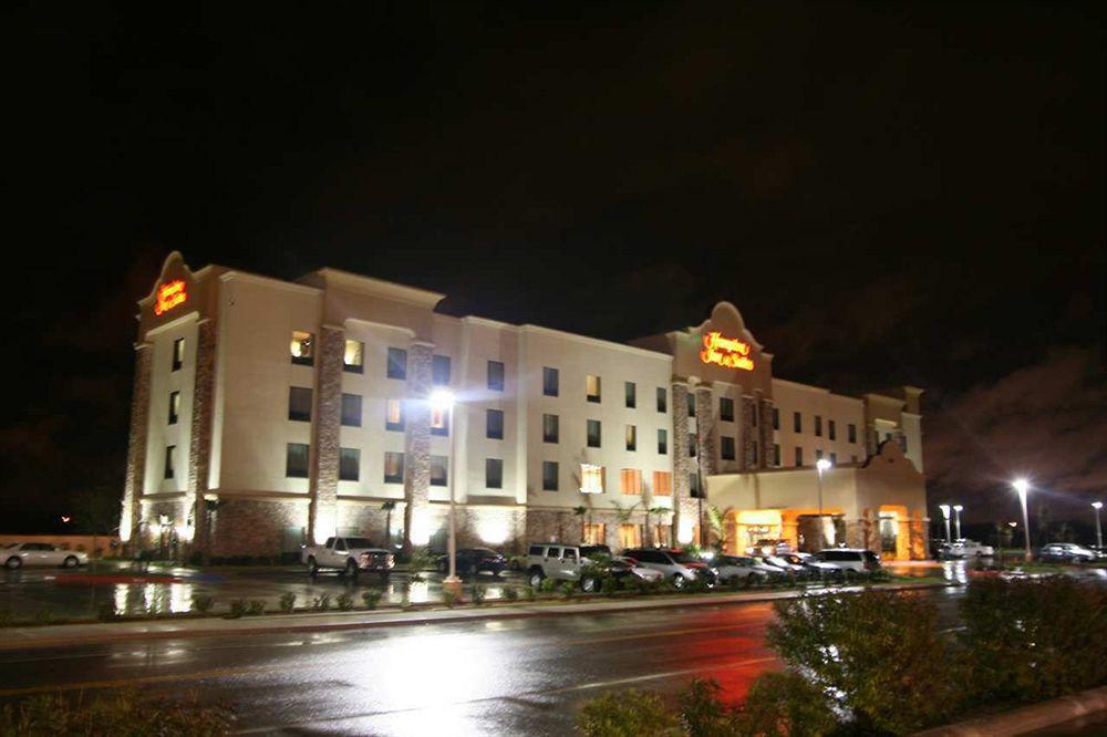 Hampton Inn & Suites Mission Bagian luar foto