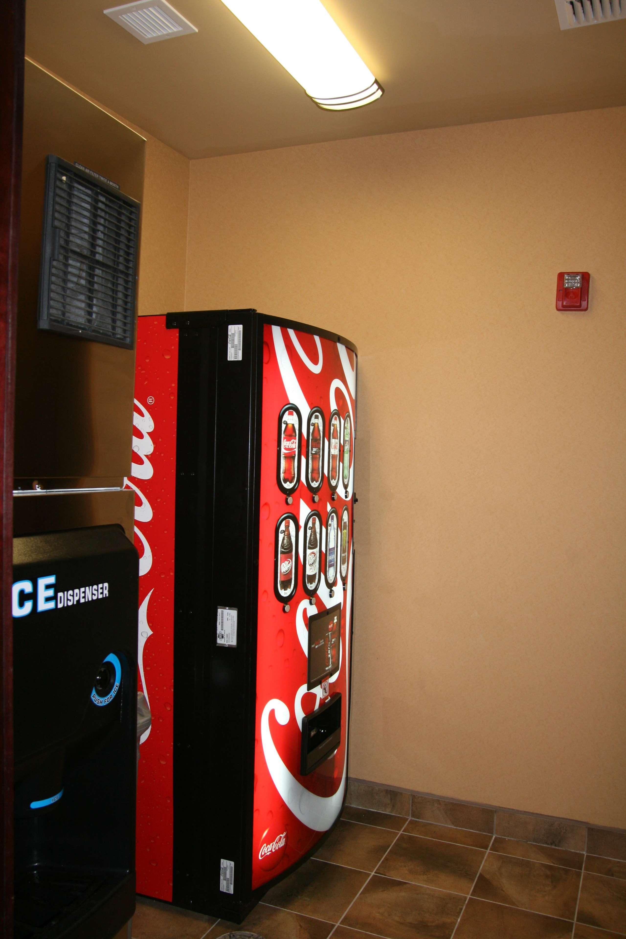 Hampton Inn & Suites Mission Bagian luar foto