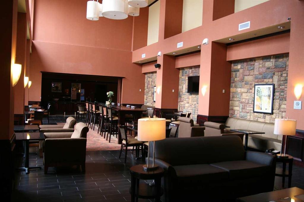 Hampton Inn & Suites Mission Restoran foto