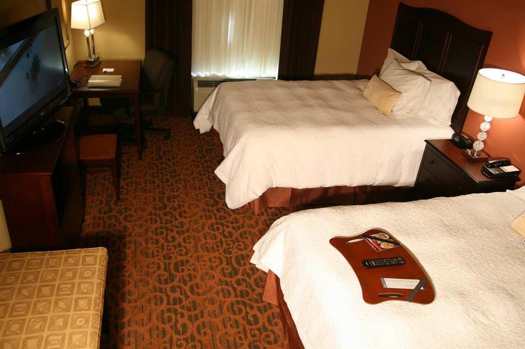 Hampton Inn & Suites Mission Ruang foto